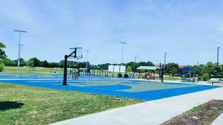 Basketball Courts at Central Park - Oak Brook Park District